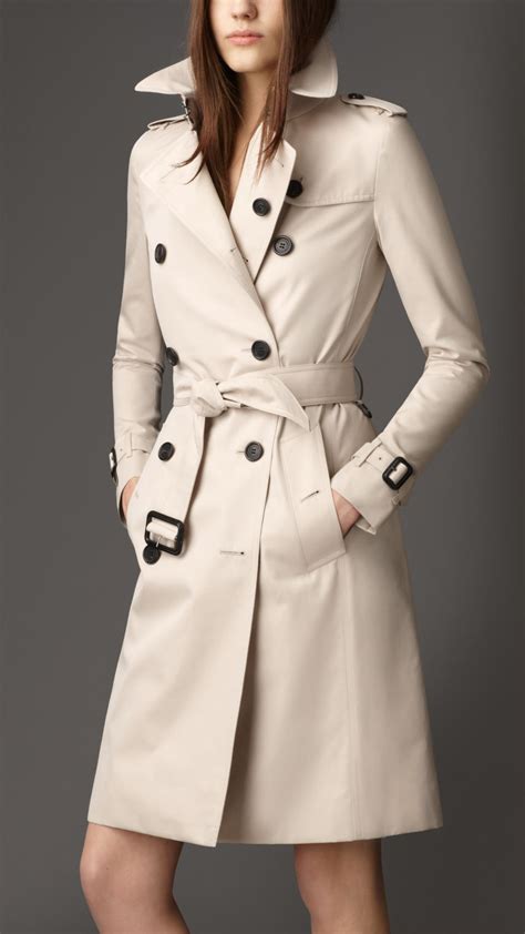 gabardina burberry mujer precio|gabardine trench coat with warmer.